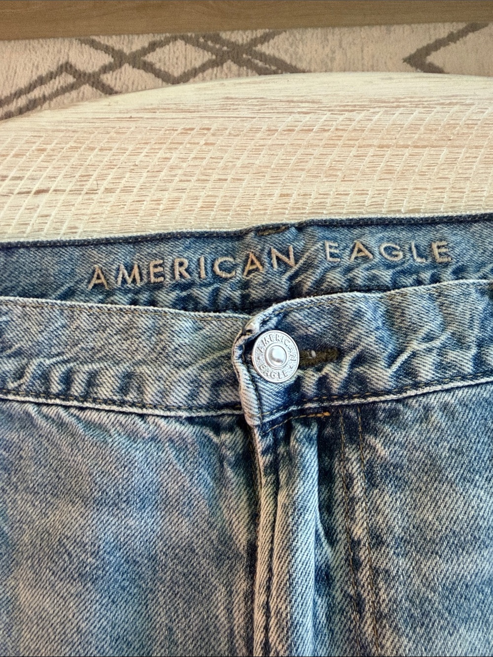 American Eagle Outfitters Light Blue Relaxed Jeans